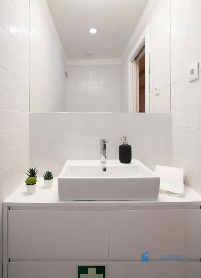 Porto Cedofeita Art & Design Loft Apartment ภายนอก รูปภาพ